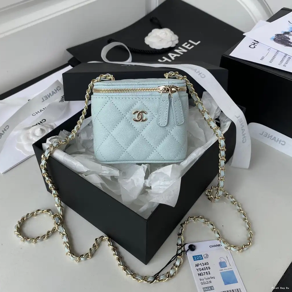 First Bag Ru VANITY CHANEL CHAIN SMALL WITH 0626